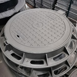 dn700 Municipal Engineering round ductile iron manhole cover